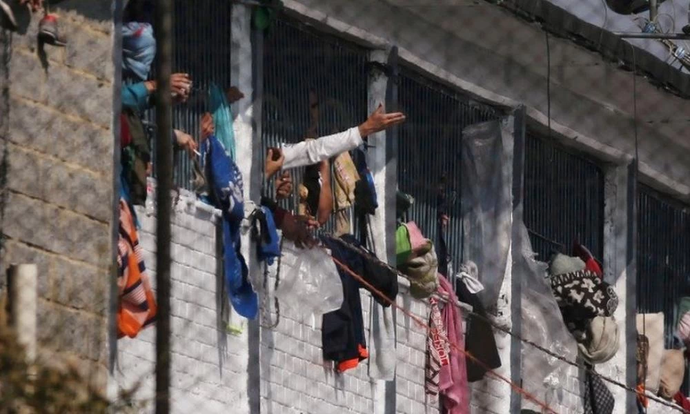 Ισημερινός: 29 κρατούμενοι σκοτώθηκαν σε συγκρούσεις μέσα σε φυλακή